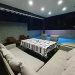 Seaside Family Friendly House With A Swimming Pool - 25216 Prázdninový dům Rogoznica (Sibenik-Knin)