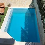 Seaside Family Friendly House With A Swimming Pool - 25216 Prázdninový dům Rogoznica (Sibenik-Knin)