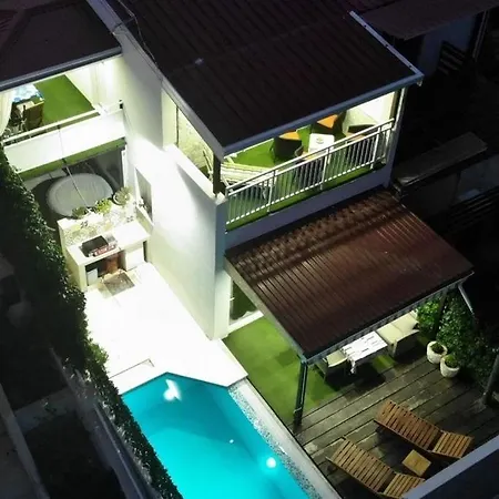 Feriehus Seaside Family Friendly House With A Swimming Pool - 25216 Rogoznica (Sibenik-Knin)