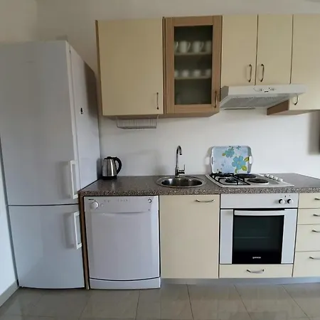 Seaside Family Friendly House With A Swimming Pool - 25216 別荘