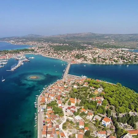 Seaside Family Friendly House With A Swimming Pool - 25216 * Rogoznica (Sibenik-Knin)