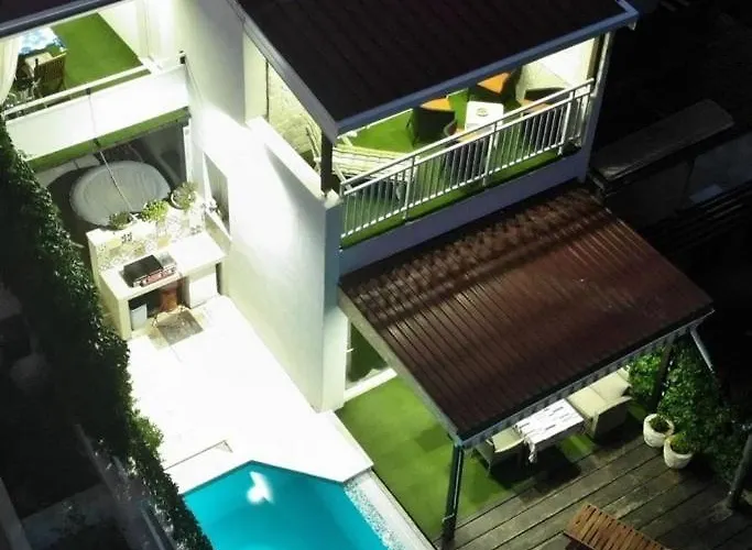 Сasa de vacaciones Seaside Family Friendly House With A Swimming Pool - 25216 Rogoznica (Sibenik-Knin)