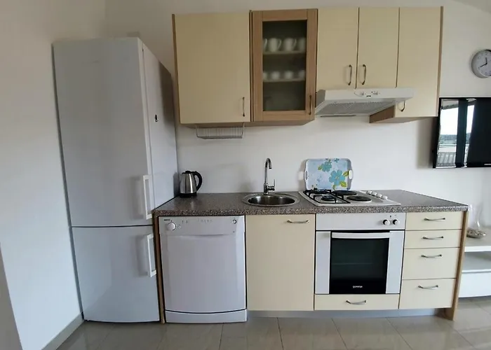 Seaside Family Friendly House With A Swimming Pool - 25216 Сasa de vacaciones