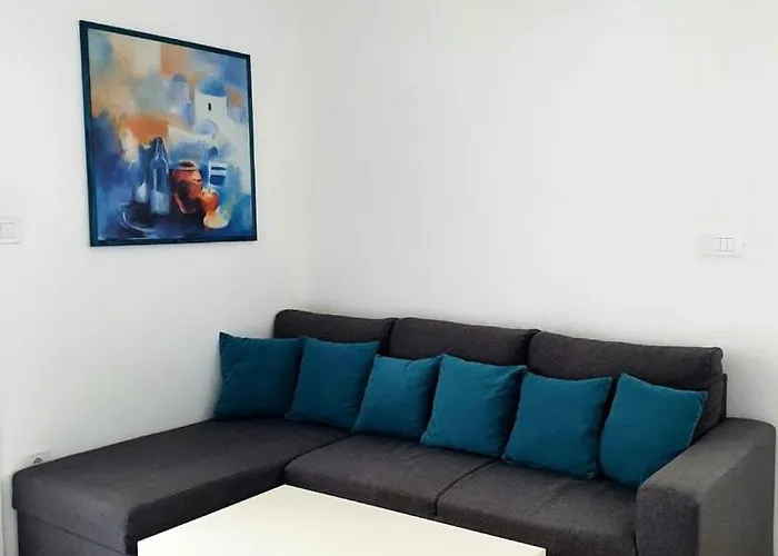 Seaside Family Friendly House With A Swimming Pool - 25216 Рогозница